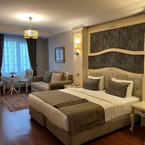 Muyan 4*, Estambul Turquía