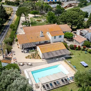https://logis-des-granges.fr-provencehotel.com