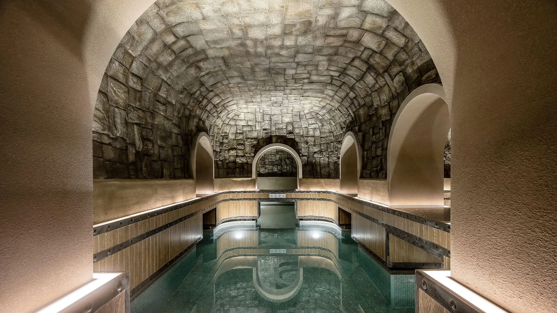 Art Paradiso, Paradise City Incheon Hotel